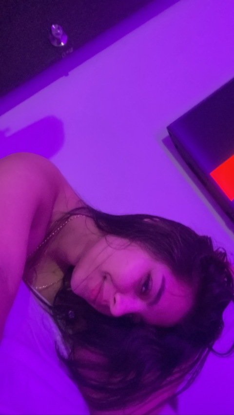 cherry1809 onlyfans leaked picture 1