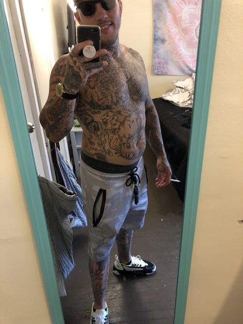 daddyslilfreaks onlyfans leaked picture 1