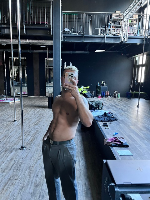 dado96s onlyfans leaked picture 1