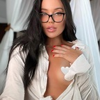 holylovesmolly onlyfans leaked picture 1