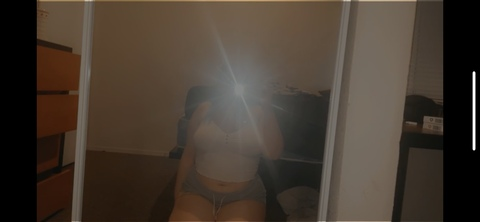 kboochamber01 onlyfans leaked picture 1