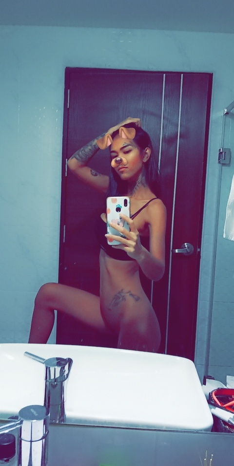 li-lilly onlyfans leaked picture 1