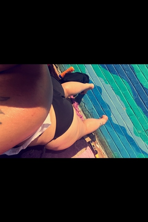 lorelyyy onlyfans leaked picture 2