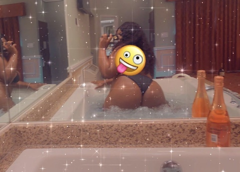 mzmamamarie onlyfans leaked picture 1