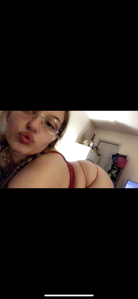 shexylilmeggy onlyfans leaked picture 1