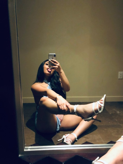 thaliabae onlyfans leaked picture 1