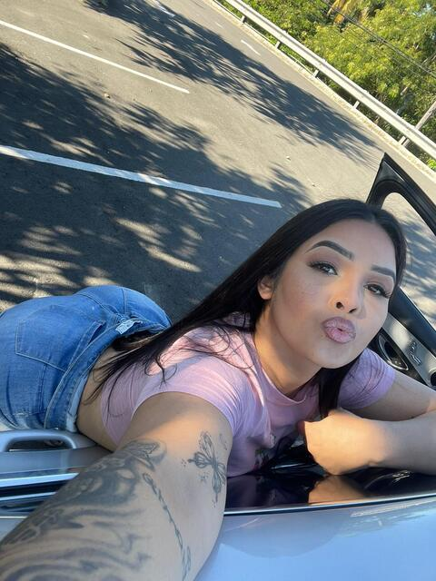 vonmarye0 onlyfans leaked picture 1