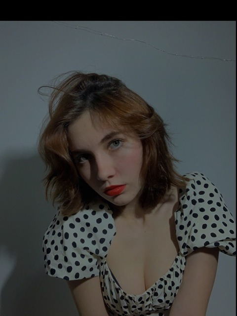 youroliviakate onlyfans leaked picture 1